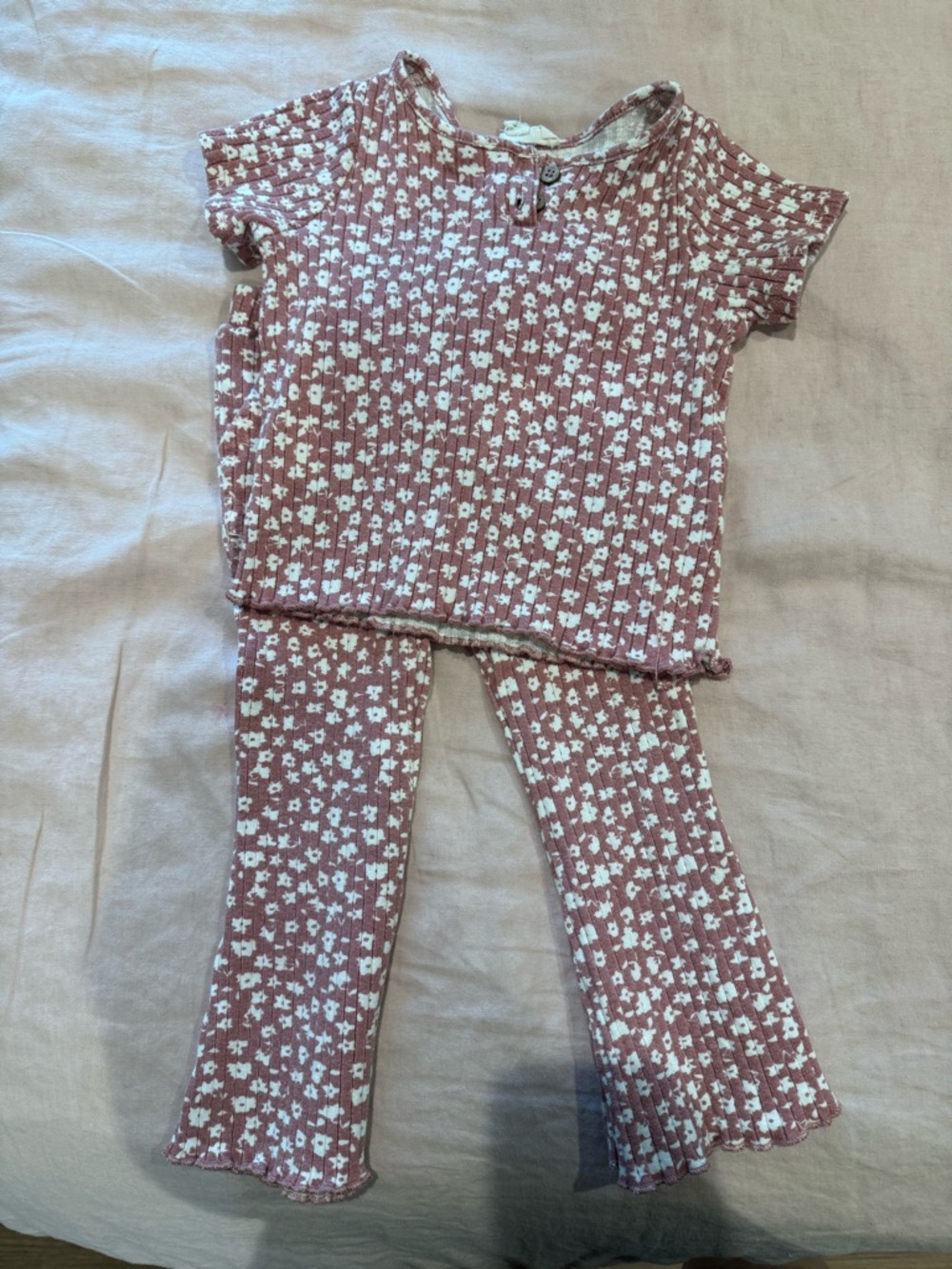 Jessica Simpson Pink Floral Ribbed Pajama Set